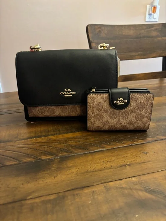 Coach SET Black Leather & Brown Signature Canvas Crossbody with Matching Wallet - Picture 3 of 16